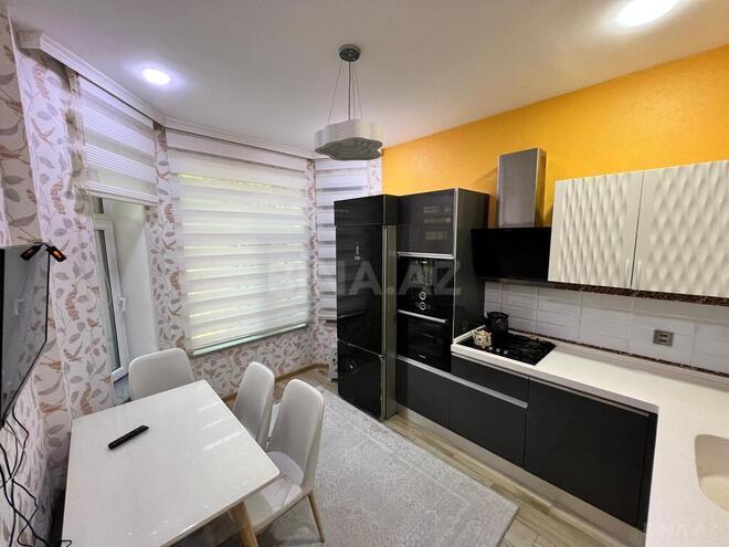 4 otaqlı həyət evi/bağ evi - Qaraçuxur q. - 190 m² (11)