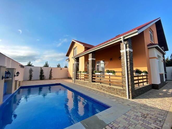 6 otaqlı həyət evi/bağ evi - Şüvəlan q. - 240 m² (1)