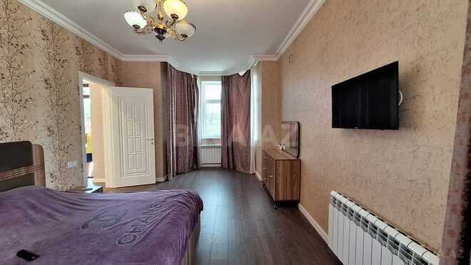 6 otaqlı həyət evi/bağ evi - Novxanı q. - 260 m² (19)