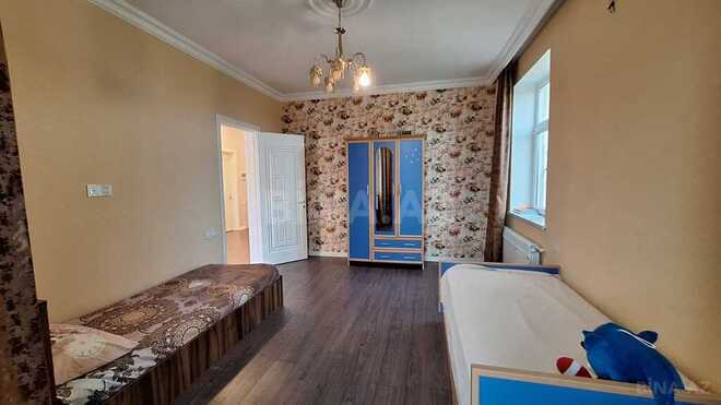 6 otaqlı həyət evi/bağ evi - Novxanı q. - 260 m² (22)