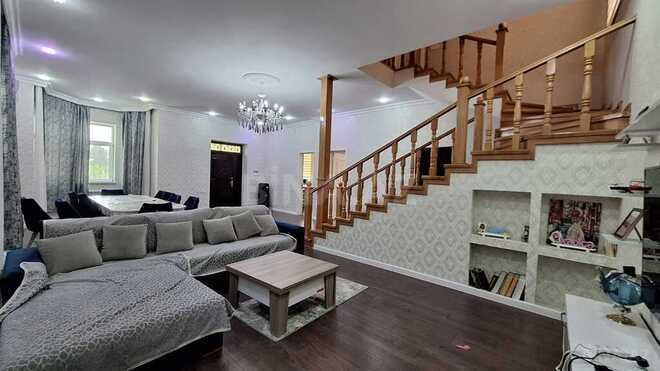 6 otaqlı həyət evi/bağ evi - Novxanı q. - 260 m² (16)