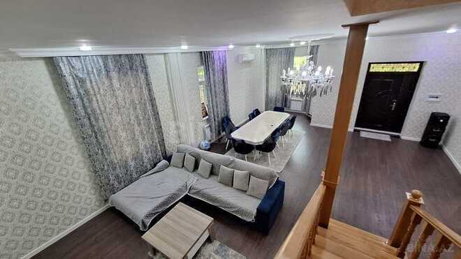 6 otaqlı həyət evi/bağ evi - Novxanı q. - 260 m² (11)