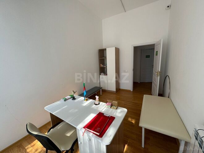 Obyekt - Neftçilər m. - 1050 m² (13)