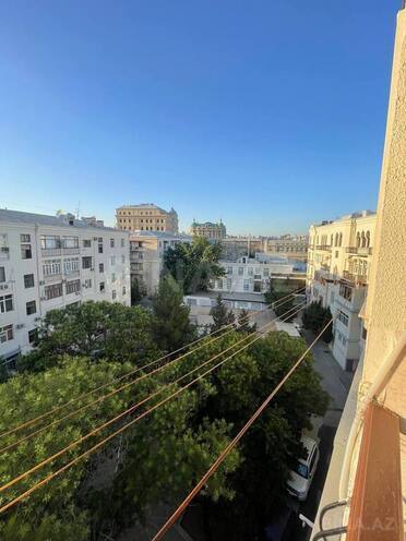 3 otaqlı köhnə tikili - Səbail r. - 130 m² (17)