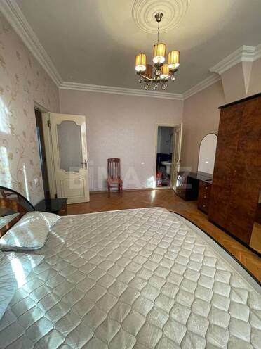 3 otaqlı köhnə tikili - Səbail r. - 130 m² (8)