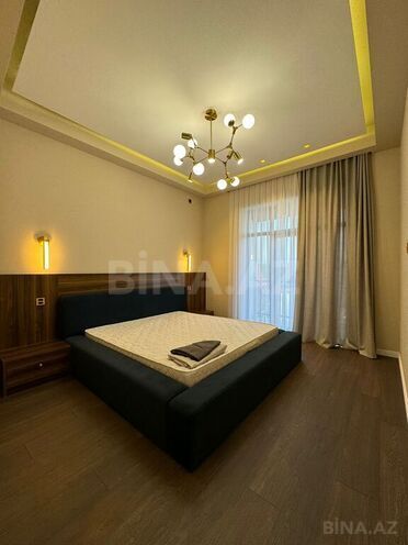 4 otaqlı həyət evi/bağ evi - Mərdəkan q. - 200 m² (19)