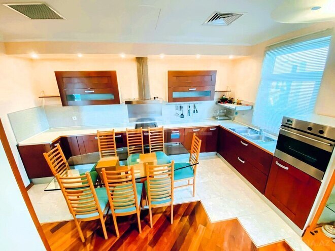 İcarəyə verilir 4 otaqlı yeni tikili 250 m², İçəri Şəhər m., photo 17 from 26