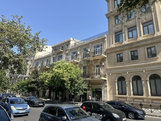 5-комн. вторичка - м. 28 мая - 170 м² (2)