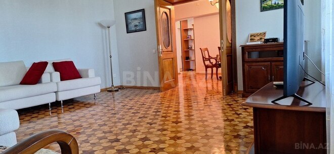 Продаётся 4-комн. вторичка 145 м², Сабаильский р., photo 4 from 24