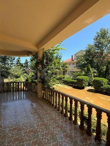 6 otaqlı həyət evi/bağ evi - Novxanı q. - 360 m² (21)