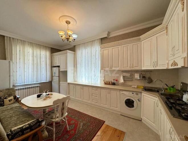 6 otaqlı həyət evi/bağ evi - Novxanı q. - 360 m² (15)