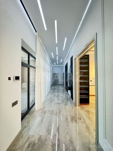 5 otaqlı həyət evi/bağ evi - Şüvəlan q. - 300 m² (19)
