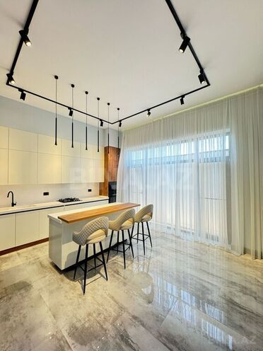 5 otaqlı həyət evi/bağ evi - Şüvəlan q. - 300 m² (26)