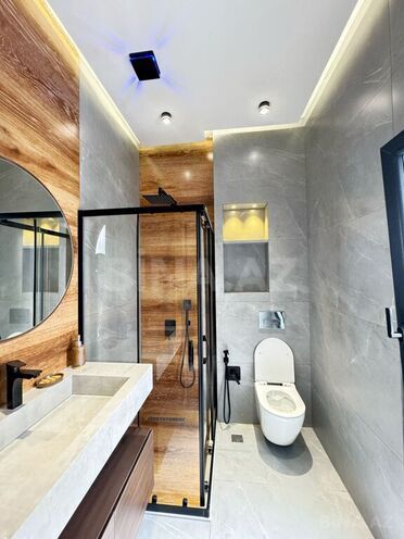 5 otaqlı həyət evi/bağ evi - Şüvəlan q. - 300 m² (28)