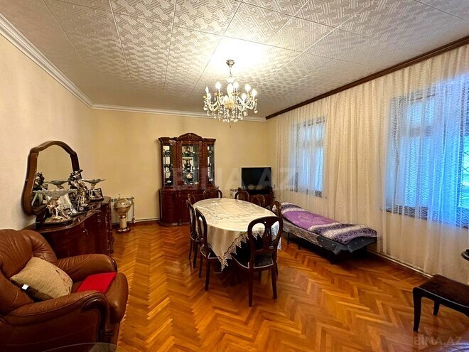 8 otaqlı həyət evi/bağ evi - Mərdəkan q. - 280 m² (25)