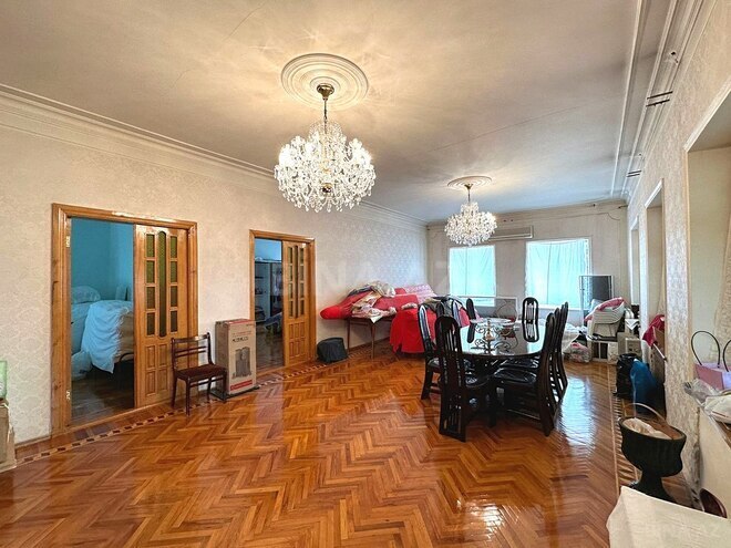 8 otaqlı həyət evi/bağ evi - Mərdəkan q. - 280 m² (2)
