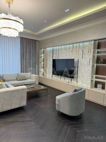 3-комн. новостройка - м. 28 мая - 180 м² (1)