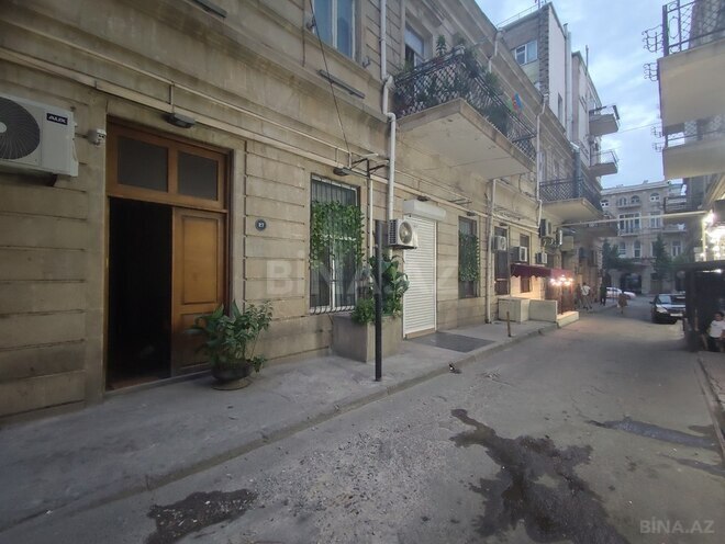 4 otaqlı köhnə tikili - 28 May m. - 130 m² (1)
