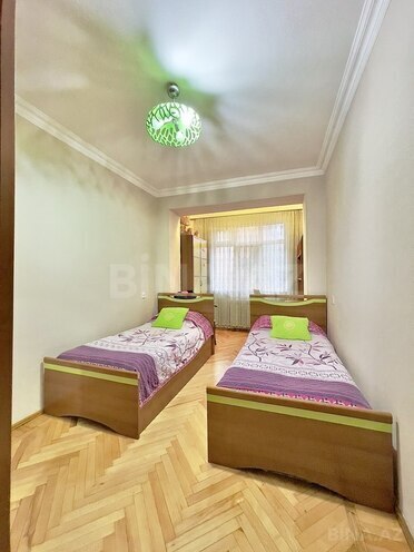 Satılır 4 otaqlı köhnə tikili 100 m², Qara Qarayev m., photo 10 from 23