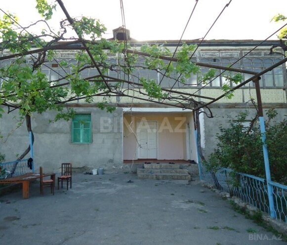 4 otaqlı həyət evi/bağ evi - Bərdə - 196.4 m² (3)