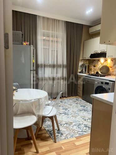 5 otaqlı həyət evi/bağ evi - Qaraçuxur q. - 143 m² (1)