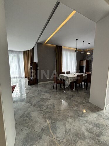 6 otaqlı həyət evi/bağ evi - Qusar - 260 m² (7)