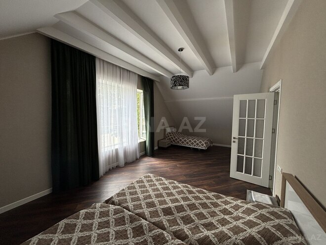 6 otaqlı həyət evi/bağ evi - Qusar - 260 m² (13)