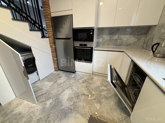 6 otaqlı həyət evi/bağ evi - Qusar - 260 m² (11)