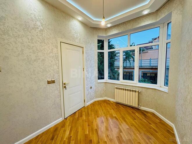 5 otaqlı həyət evi/bağ evi - 7-ci mikrorayon q. - 160 m² (14)