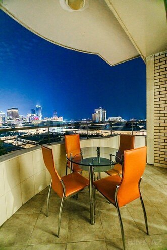 İcarəyə verilir 3 otaqlı yeni tikili 175 m², Sahil m., photo 28 from 32