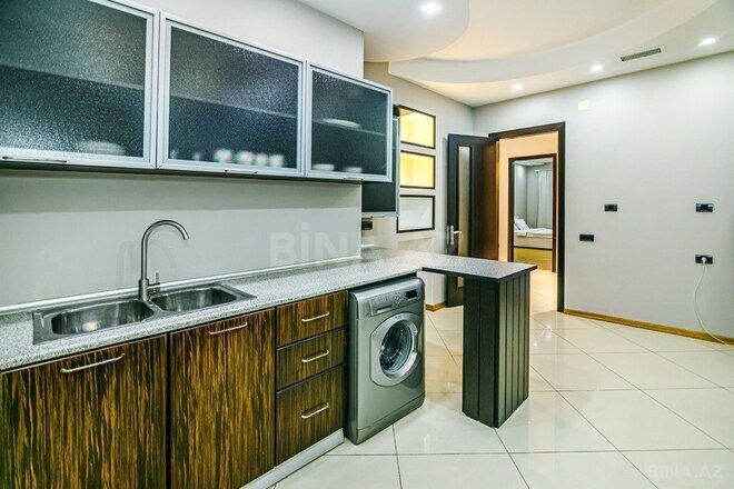 İcarəyə verilir 3 otaqlı yeni tikili 175 m², Sahil m., photo 18 from 32