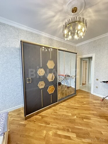 3-комн. новостройка - м. 28 мая - 110 м² (22)