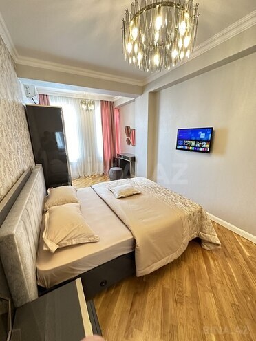 3-комн. новостройка - м. 28 мая - 110 м² (25)