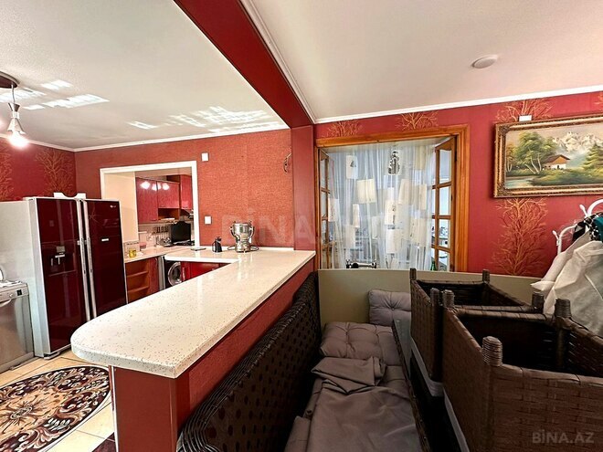 Продаётся 5-комн. вторичка 140 м², м. Кара Караев, photo 24 from 32