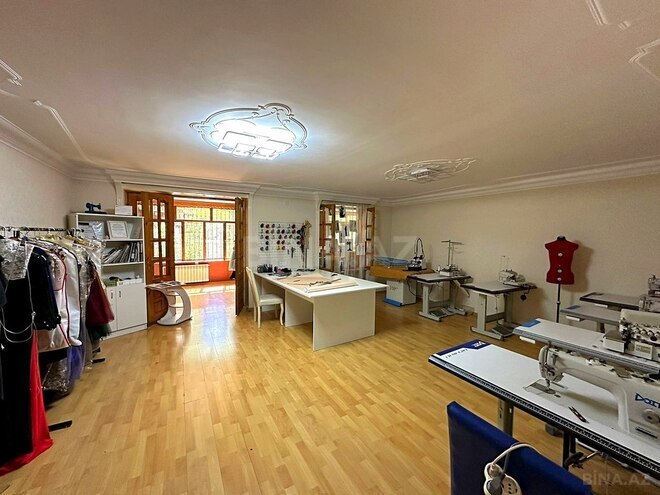 Продаётся 5-комн. вторичка 140 м², м. Кара Караев, photo 1 from 32