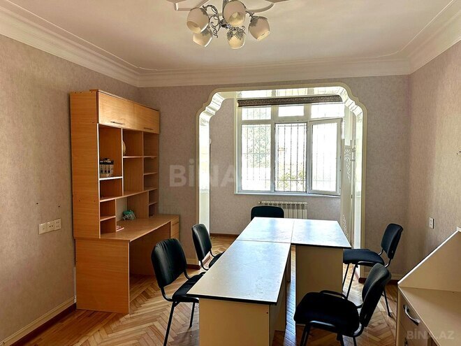 Продаётся 5-комн. вторичка 140 м², м. Кара Караев, photo 19 from 32