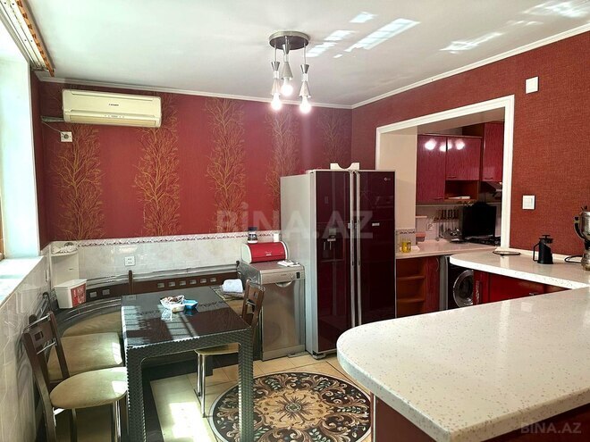 Продаётся 5-комн. вторичка 140 м², м. Кара Караев, photo 16 from 32
