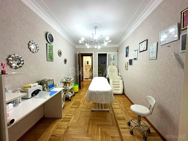 Продаётся 5-комн. вторичка 140 м², м. Кара Караев, photo 15 from 32