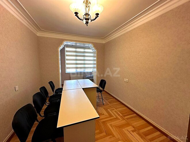 Продаётся 5-комн. вторичка 140 м², м. Кара Караев, photo 18 from 32