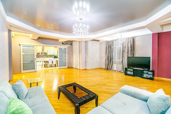 4-комн. новостройка - м. 28 мая - 220 м² (2)