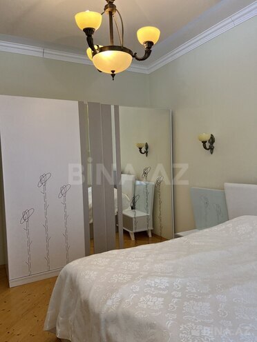 8 otaqlı həyət evi/bağ evi - Xızı - 329 m² (9)