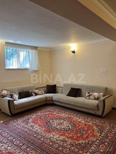 8 otaqlı həyət evi/bağ evi - Xızı - 329 m² (14)