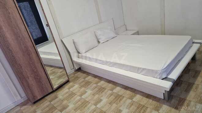 3 otaqlı həyət evi/bağ evi - Novxanı q. - 360 m² (13)