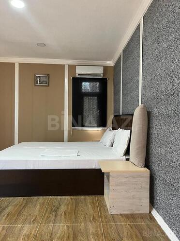 3 otaqlı həyət evi/bağ evi - Novxanı q. - 360 m² (5)