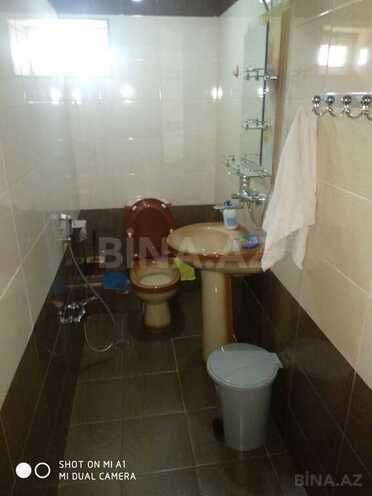 6 otaqlı həyət evi/bağ evi - Novxanı q. - 250 m² (12)