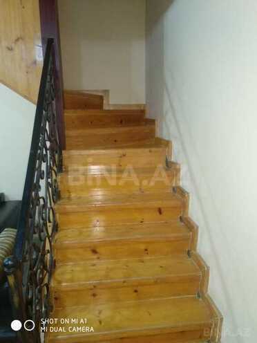 6 otaqlı həyət evi/bağ evi - Novxanı q. - 250 m² (13)