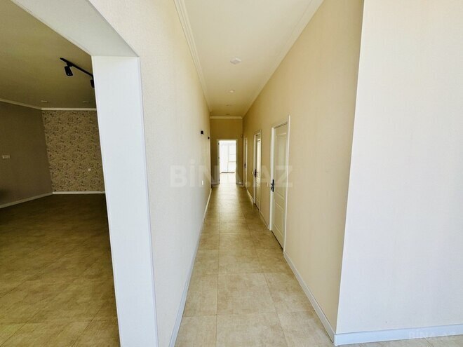 5 otaqlı həyət evi/bağ evi - Şüvəlan q. - 250 m² (18)