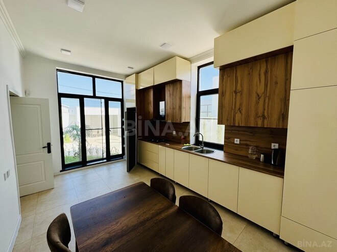 5 otaqlı həyət evi/bağ evi - Şüvəlan q. - 250 m² (15)