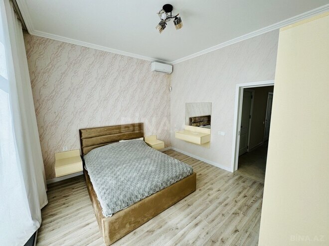 5 otaqlı həyət evi/bağ evi - Şüvəlan q. - 250 m² (22)