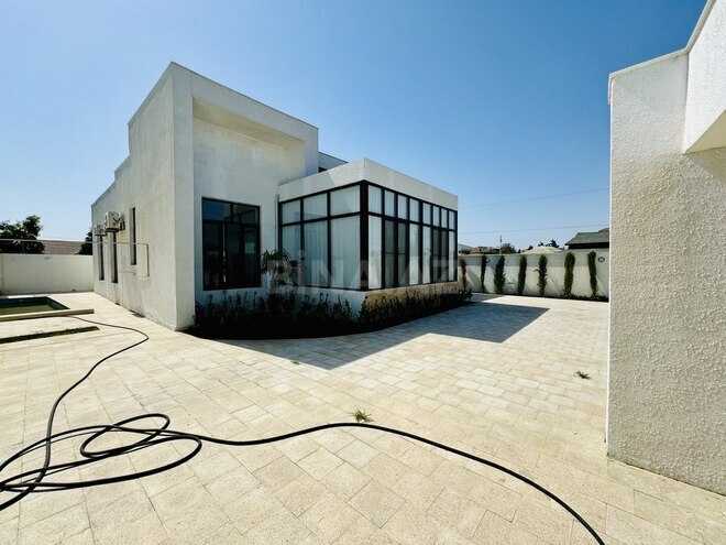 5 otaqlı həyət evi/bağ evi - Şüvəlan q. - 250 m² (12)
